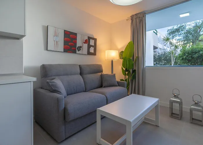 Go2tenerife Apart'jara Pool View & At 5 Min Appartamento Playa de las Americas (Tenerife)